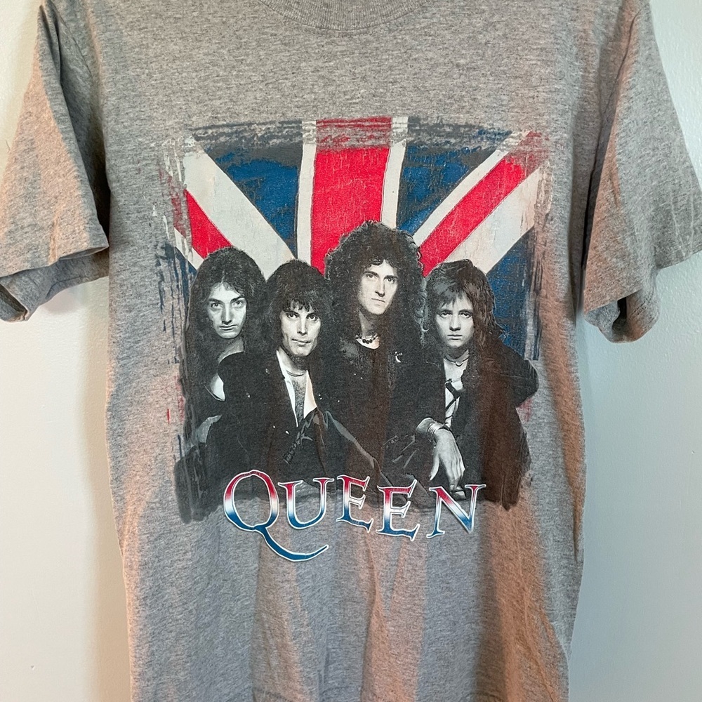 Queen vintage we will rock you graphic concert t-shirt mens small